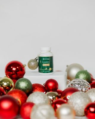 🎄🌿 A nyugodt ünnepek az erős immunrendszernél kezdődnek. Élvezze a karácsonyt teljes mértékben – természetes támogatással...